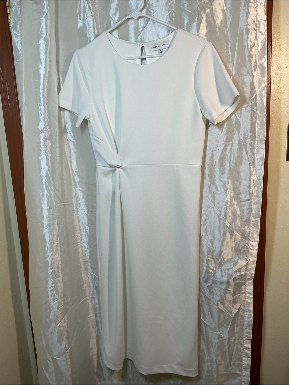 Gibson Latimer Ivory Knot-Detail Midi Dress
